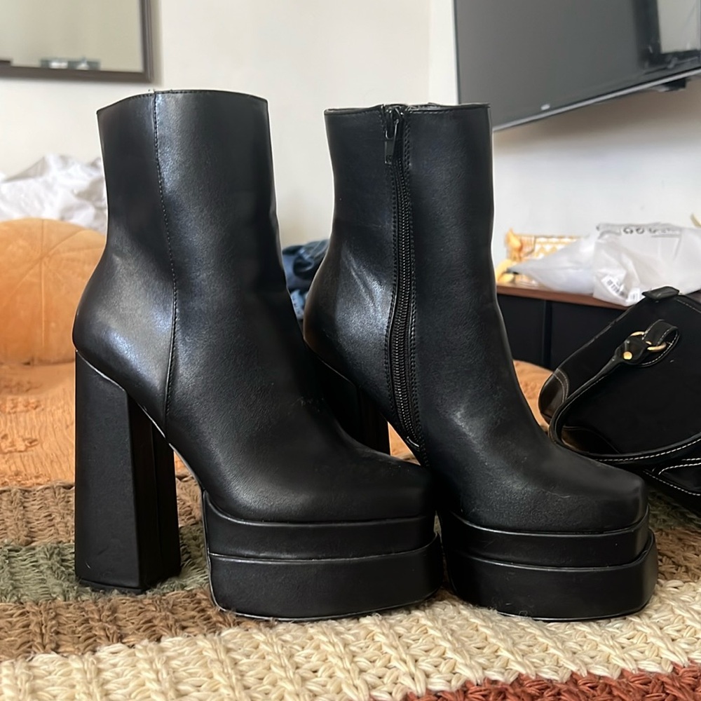 Forever 21 boots